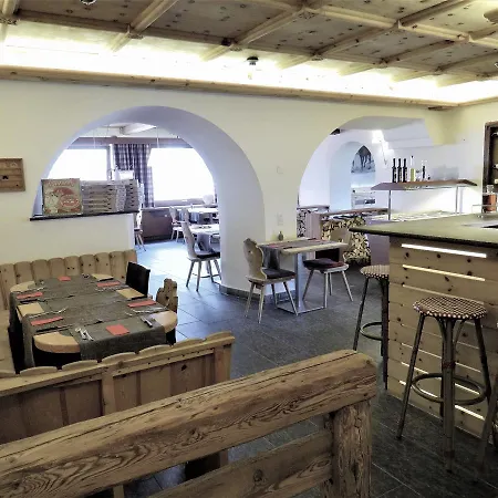 Crusch Alba Swiss Hotel 3*