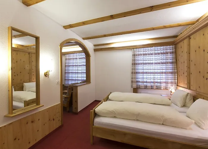 Hotel Crusch Alba Swiss 3*