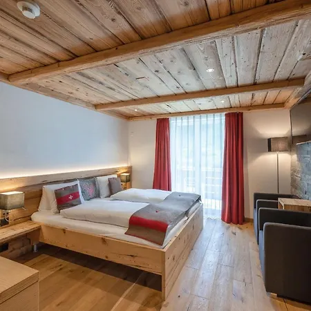 Hotel Crusch Alba Swiss Lodge Zernez Отель