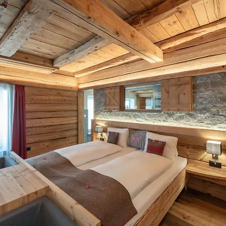 Crusch Alba Swiss Szálloda Zernez