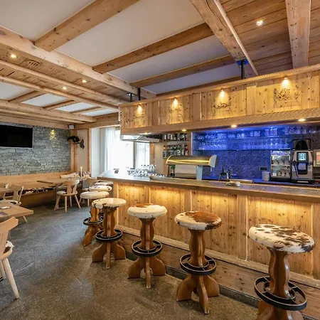 Hotel Crusch Alba Swiss Lodge Zernez Цернец