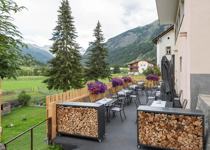 Hotel Crusch Alba Swiss 3*